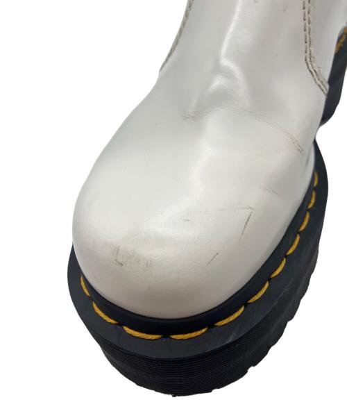 Dr.Martens（ドクターマーチン）Dr.Martens (ドクターマーチン) QUAD チェルシーブーツ ホワイト サイズ:UK 3の古着・服飾アイテム