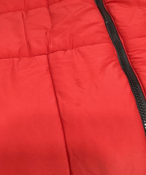 EMPORIO ARMANI（エンポリオ アルマーニ）EMPORIO ARMANI (エンポリオ アルマーニ) パデットナイロンコート レッド サイズ:不明の古着・服飾アイテム