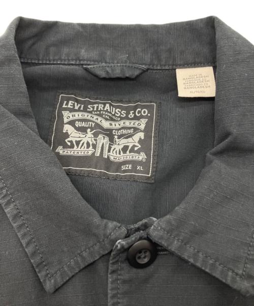 LEVI'S（リーバイス）LEVI'S (リーバイス) HAYES OVERSIZED OVRSHRT GD ブラック サイズ:XLの古着・服飾アイテム