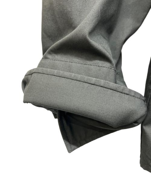 HUGO BOSS（ヒューゴ ボス）HUGO BOSS (ヒューゴ ボス) コットンブロードレギュラーシャツ グレー サイズ:43の古着・服飾アイテム