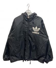 adidas（アディダス）の古着「デカトレフォイルロゴナイロンジャケット」｜ブラック