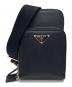 PRADA（プラダ）の古着「サフィアーノレザー スマートフォンケース」｜ブラック
