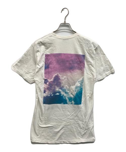 stussy（ステューシー）stussy (ステューシー) クラウドフォトワールドツアーtシャツ ホワイト サイズ:Mの古着・服飾アイテム