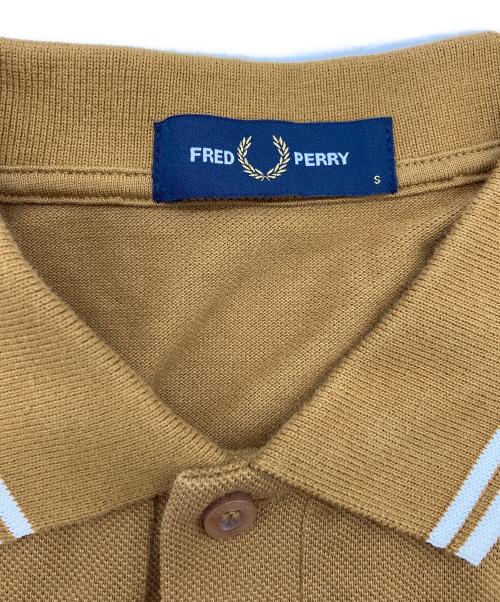 FRED PERRY（フレッドペリー）FRED PERRY (フレッドペリー) The Fred Perry Shirt ベージュ サイズ:Sの古着・服飾アイテム