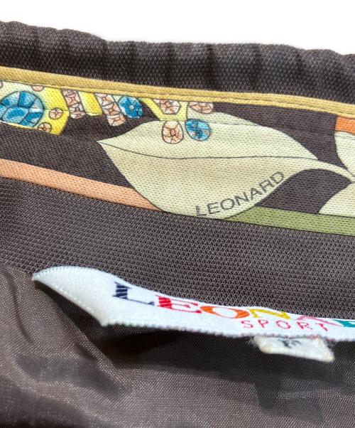 LEONARD SPORT（レオナール スポーツ）LEONARD SPORT (レオナール スポーツ) ロゴ刺繍スタンドジャケット ブラウン サイズ:Freeの古着・服飾アイテム