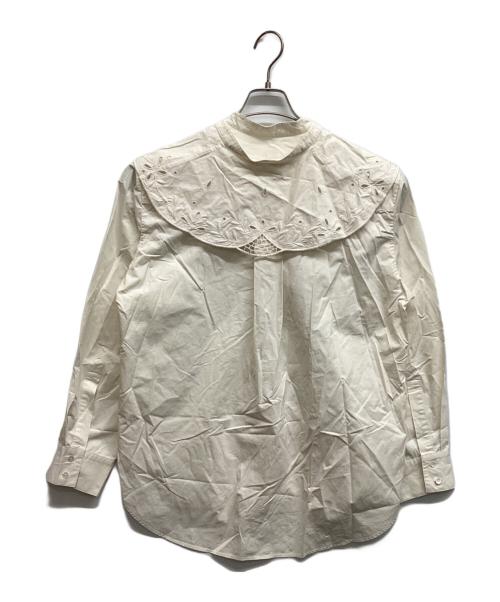 6(ROKU) BEAUTY&YOUTH（ロク ビューティーアンドユース）6(ROKU) BEAUTY&YOUTH (ロク ビューティーアンドユース) EMBROIDERY COLLAR BLOUSE ホワイト サイズ:Freeの古着・服飾アイテム