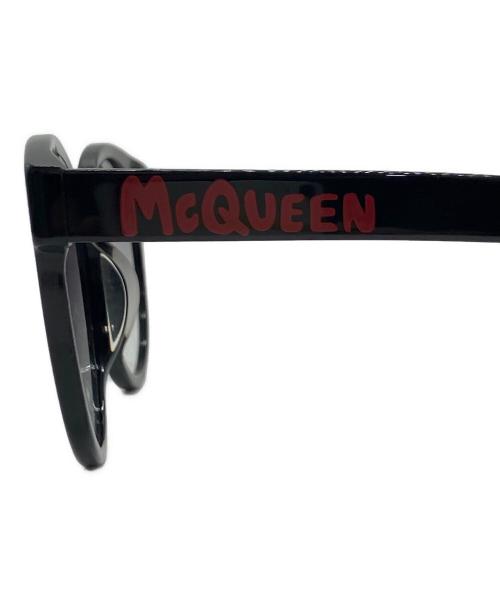 ALEXANDER McQUEEN（アレキサンダーマックイーン）ALEXANDER McQUEEN (アレキサンダーマックイーン) サイドロゴサングラス ブラック サイズ:54-21-145の古着・服飾アイテム