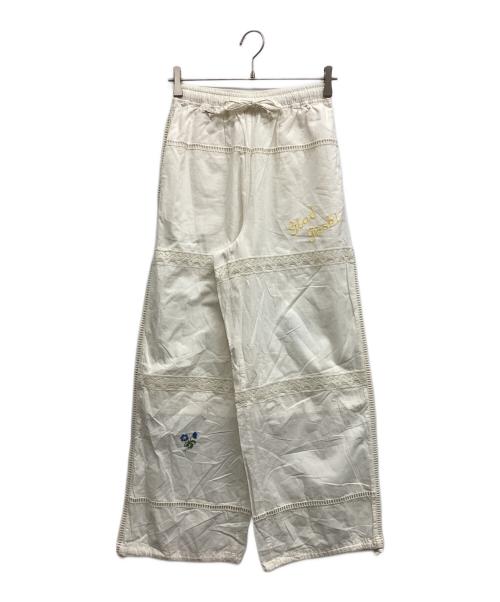 OUTDOOR PRODUCTS（アウトドア プロダクツ）OUTDOOR PRODUCTS (アウトドア プロダクツ) OUTDOOR PRODUCTS レース×刺繍トラックワイドパンツ アイボリー サイズ:Freeの古着・服飾アイテム