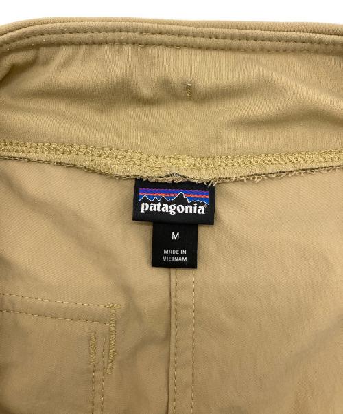Patagonia（パタゴニア）Patagonia (パタゴニア) クアンダリー・ジョガーズ ベージュ サイズ:Mの古着・服飾アイテム