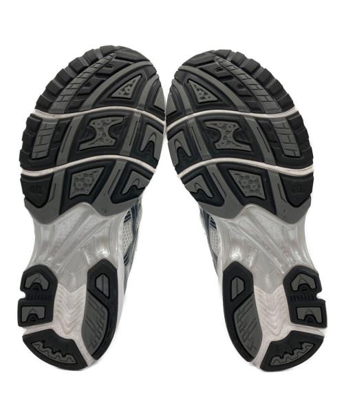 asics（アシックス）asics (アシックス) GEL-KAYANO 14 シルバー サイズ:27.5の古着・服飾アイテム