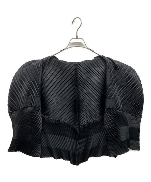 ISSEY MIYAKE（イッセイミヤケ）ISSEY MIYAKE (イッセイミヤケ) プリーツ変形ショールカラージャケット ブラック サイズ:2の古着・服飾アイテム