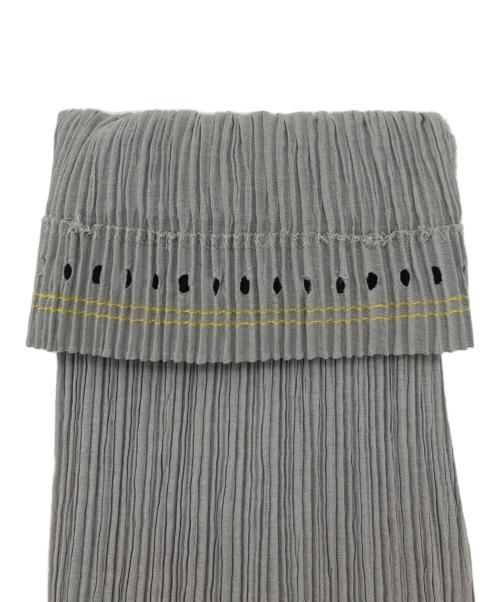 ISSEY MIYAKE（イッセイミヤケ）ISSEY MIYAKE (イッセイミヤケ) プリーツ3Bテーラードジャケット グリーン サイズ:Mの古着・服飾アイテム