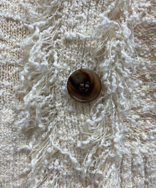 THREE DOTS（スリードッツ）THREE DOTS (スリードッツ) Tweedy stitch cardigan ベージュ サイズ:ｓの古着・服飾アイテム