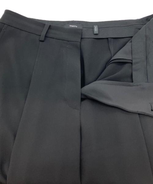 theory（セオリー）theory (セオリー) theory ハイウエストタックパンツ Admiral Crepe ブラック サイズ:8の古着・服飾アイテム