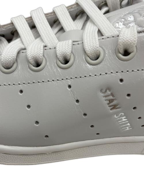 adidas（アディダス）adidas (アディダス) BEAUTY&YOUTH (ビューティーアンドユース) STAN SMITH BY グレー サイズ:US 5 1/2 UK 5 FR 38 JP 23.5 CHN 23.5の古着・服飾アイテム