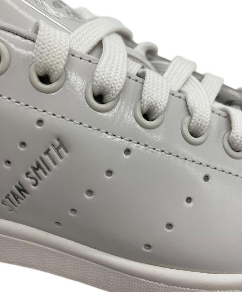 adidas（アディダス）adidas (アディダス) BEAUTY&YOUTH (ビューティーアンドユース) STAN SMITH BY グレー サイズ:US 5 1/2 UK 5 FR 38 JP 23.5 CHN 23.5の古着・服飾アイテム