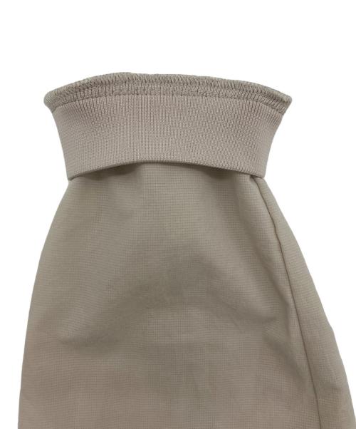 NANGA（ナンガ）NANGA (ナンガ) ドットエア コンフィ カーディガン アイボリー サイズ:JPN L　USA M　EUR Mの古着・服飾アイテム