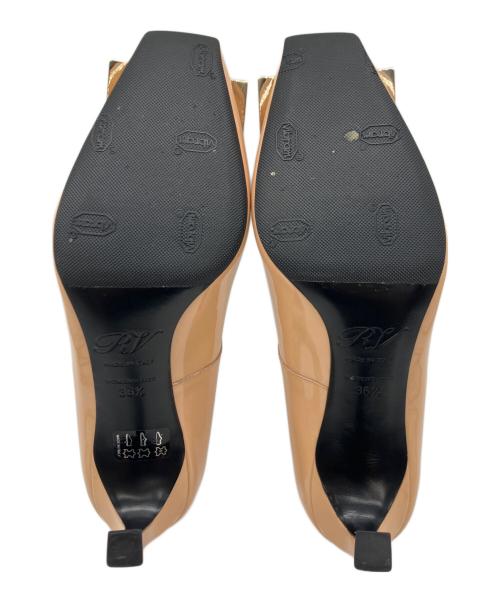 Roger Vivier（ロジェ ヴィヴィエ）Roger Vivier (ロジェ ヴィヴィエ) トランペット パテントレザー パンプス ベージュ サイズ:23.5cmの古着・服飾アイテム