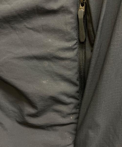 ARC'TERYX（アークテリクス）ARC'TERYX (アークテリクス) Atom SV Hoody M ブラック サイズ:XXLの古着・服飾アイテム
