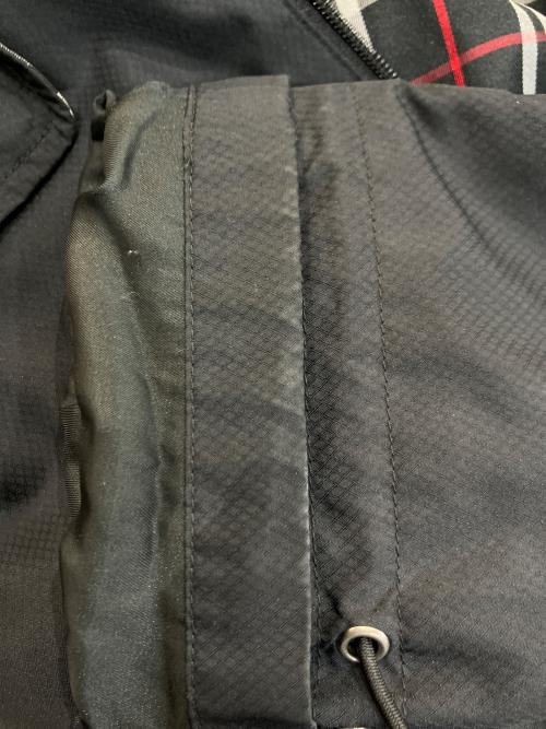 BURBERRY BLACK LABEL（バーバリーブラックレーベル）BURBERRY BLACK LABEL (バーバリーブラックレーベル) フーデッドジャケット ブラック サイズ:Mの古着・服飾アイテム