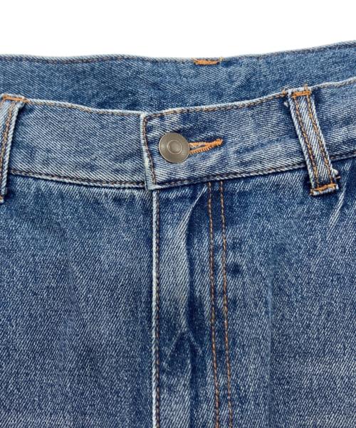 YENN（イエン）YENN (イエン) CURVED SEAM DENIM PT サイズ:Mの古着・服飾アイテム