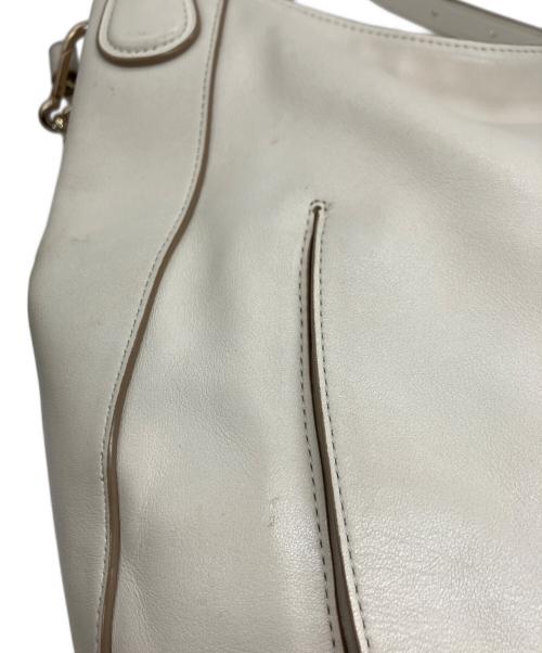 COACH（コーチ）COACH (コーチ) ターンロックサークルホーボーバッグ ホワイトの古着・服飾アイテム