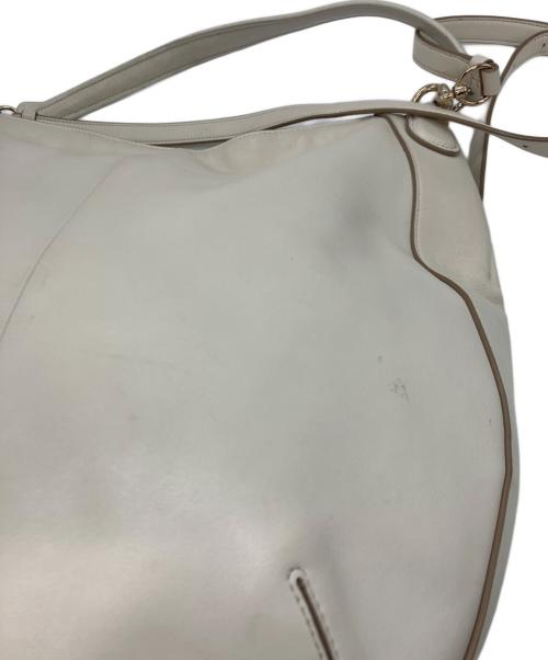 COACH（コーチ）COACH (コーチ) ターンロックサークルホーボーバッグ ホワイトの古着・服飾アイテム