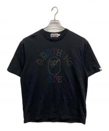 A BATHING APE（アベイシングエイプ）の古着「RHINESTONE COLLEGE RELAXED FIT T-SHIRT」｜ブラック
