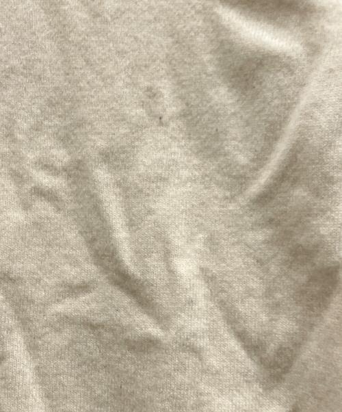 PLAY COMME des GARCONS（プレイコムデギャルソン）PLAY COMME des GARCONS (プレイコムデギャルソン) Round Neck Cardigan With White Emblem Natural アイボリー サイズ:Mの古着・服飾アイテム