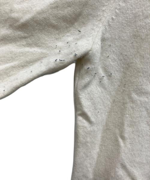 PLAY COMME des GARCONS（プレイコムデギャルソン）PLAY COMME des GARCONS (プレイコムデギャルソン) Round Neck Cardigan With White Emblem Natural アイボリー サイズ:Mの古着・服飾アイテム