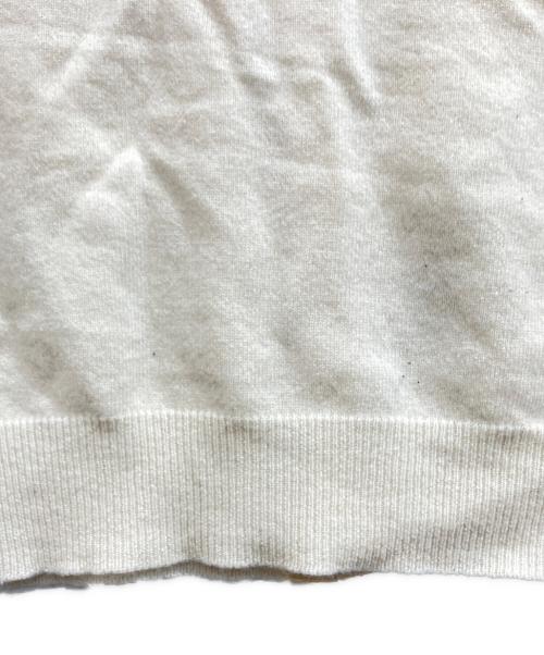 PLAY COMME des GARCONS（プレイコムデギャルソン）PLAY COMME des GARCONS (プレイコムデギャルソン) Round Neck Cardigan With White Emblem Natural アイボリー サイズ:Mの古着・服飾アイテム
