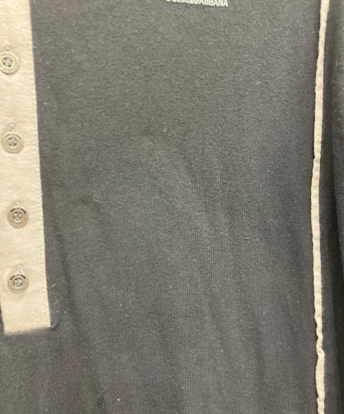 DOLCE & GABBANA（ドルチェ＆ガッバーナ）DOLCE & GABBANA (ドルチェ＆ガッバーナ) ヘンリーネックカットソー ブラック サイズ:XXLの古着・服飾アイテム