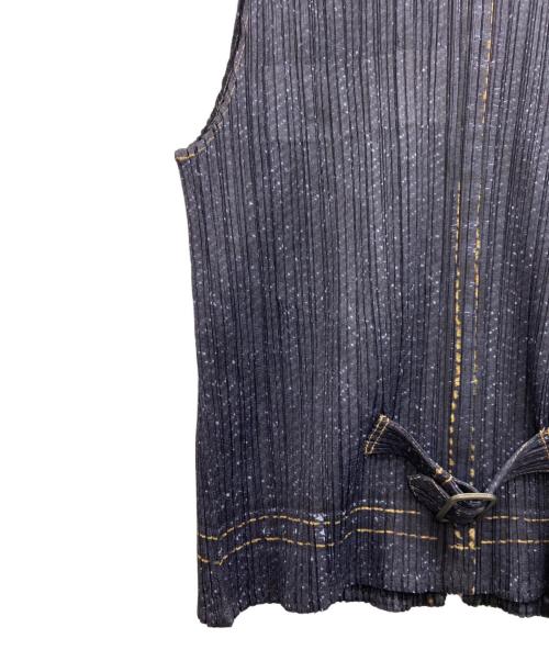 PLEATS PLEASE（プリーツプリーズ）PLEATS PLEASE (プリーツプリーズ) デニム転写プリーツノースリーブシャツ ネイビー サイズ:3の古着・服飾アイテム