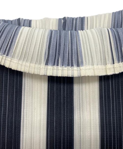 PLEATS PLEASE（プリーツプリーズ）PLEATS PLEASE (プリーツプリーズ) プリーツストライプハイネックカットソー ホワイト サイズ:Freeの古着・服飾アイテム
