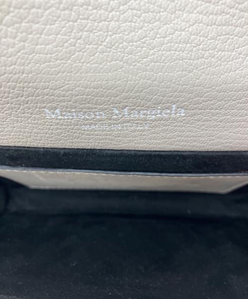 Maison Margiela（メゾンマルジェラ）Maison Margiela (メゾンマルジェラ) NEW LOCK Horizontal ホワイトの古着・服飾アイテム
