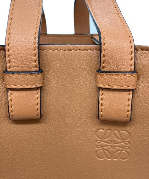 LOEWE（ロエベ）LOEWE (ロエベ) HAMMOCK SMALL ブラウンの古着・服飾アイテム