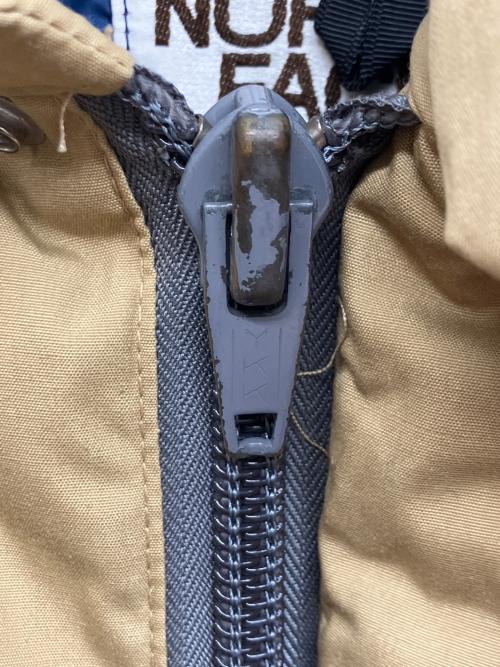 THE NORTH FACE（ザ ノース フェイス）THE NORTH FACE (ザ ノース フェイス) 70's 茶タグ ダウンジャケット ベージュ サイズ:下記参照の古着・服飾アイテム