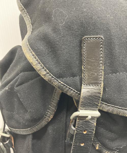 COMME des GARCONS HOMME（コムデギャルソン オム）COMME des GARCONS HOMME (コムデギャルソン オム) ウールミリタリーバックパック ブラックの古着・服飾アイテム