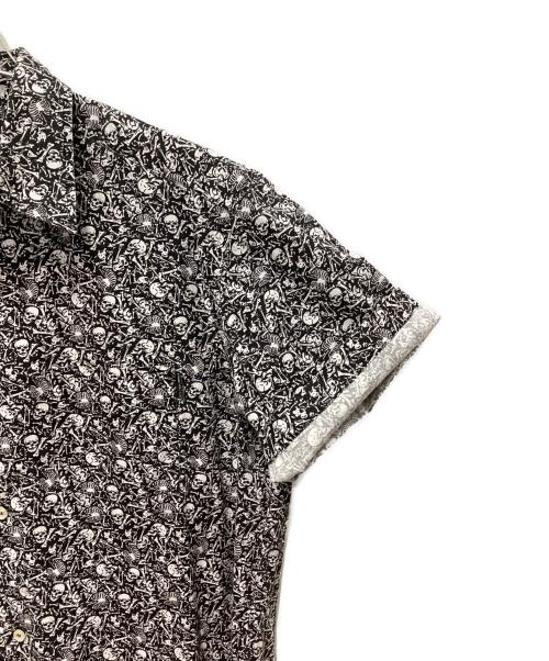 stussy（ステューシー）stussy (ステューシー) スカル総柄半袖シャツ グレー サイズ:Ｌの古着・服飾アイテム