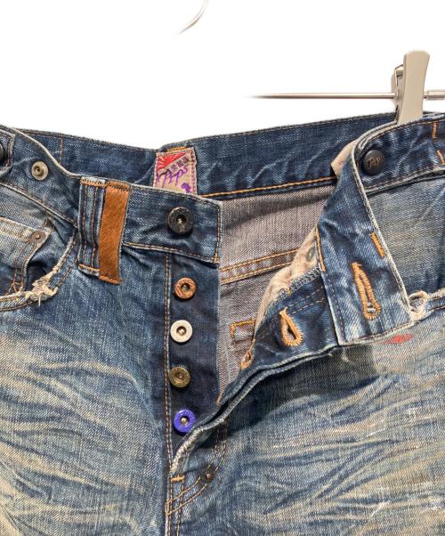PRPS（ピーアルピーエス）PRPS (ピーアルピーエス) 紫製品  ペンキ加工デニムパンツ インディゴ サイズ:W28の古着・服飾アイテム