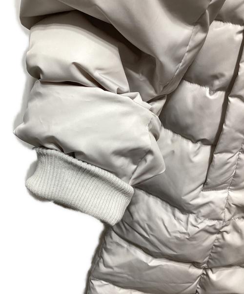 UNTITLED（アンタイトル）UNTITLED (アンタイトル) ミディダウンコート ホワイト サイズ:2 未使用品の古着・服飾アイテム