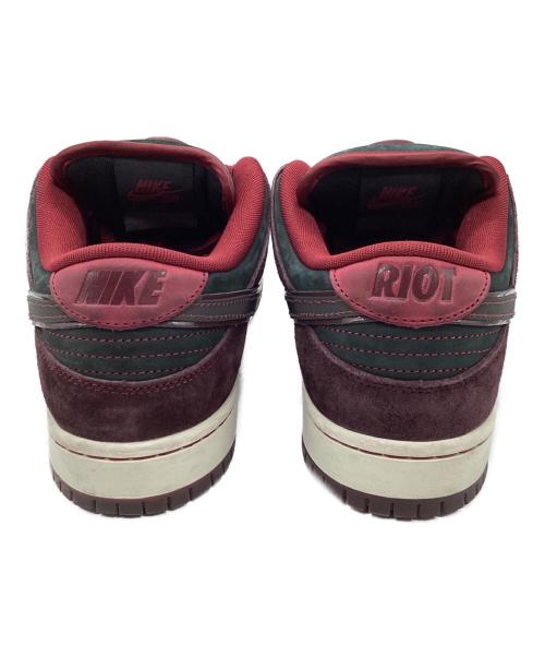 NIKE SB（ナイキエスビー）NIKE SB (ナイキエスビー) RIOT SKATESHOP (ライオットスケートショップ) Dunk Low Pro QS パープル サイズ:27ｃｍの古着・服飾アイテム