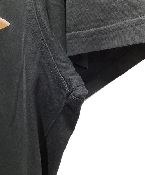 BURBERRY（バーバリー）BURBERRY (バーバリー) カレイドスコープロゴTシャツ ブラック サイズ:Mの古着・服飾アイテム