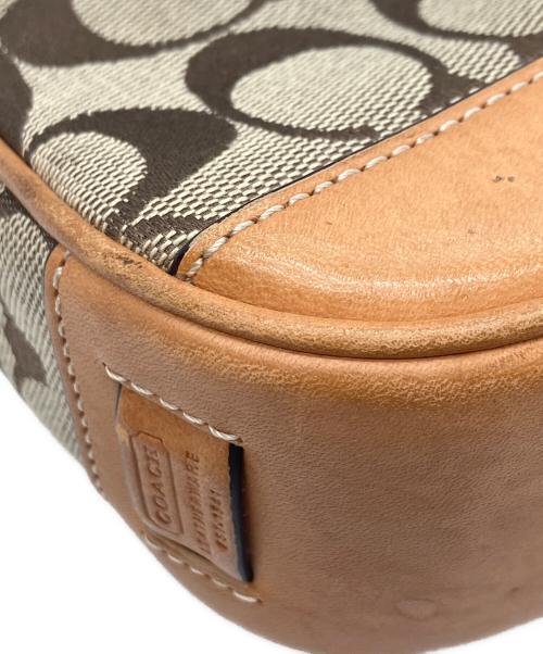 COACH（コーチ）COACH (コーチ) シグネチャー デミポーチ ブラウンの古着・服飾アイテム