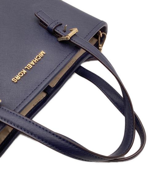 MICHAEL KORS（マイケルコース）MICHAEL KORS (マイケルコース) 2WAYハンドバッグ ネイビーの古着・服飾アイテム