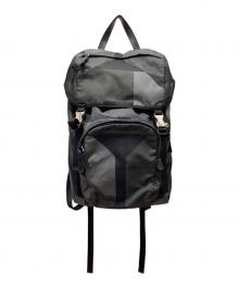 PRADA（プラダ）の古着「Re-Nylon 幾何学 バックパック」｜カーキ