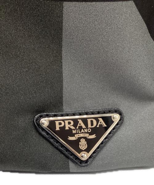 PRADA（プラダ）PRADA (プラダ) Re-Nylon 幾何学 バックパック カーキの古着・服飾アイテム