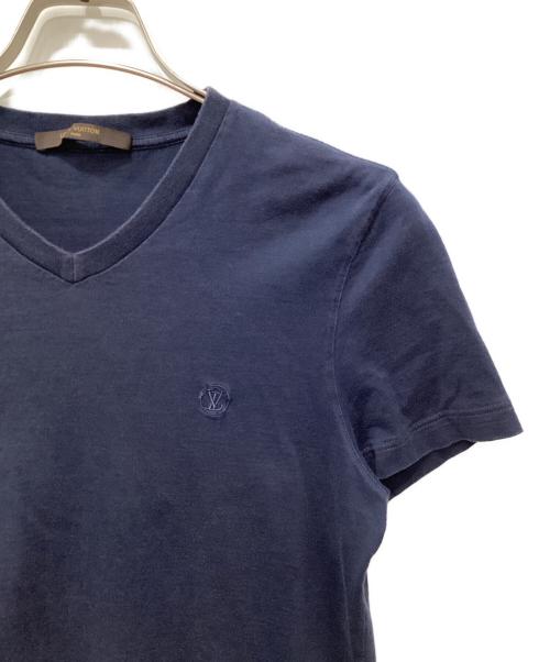 LOUIS VUITTON（ルイ ヴィトン）LOUIS VUITTON (ルイ ヴィトン) サークルVネックTシャツ ネイビー サイズ:ＸＳの古着・服飾アイテム
