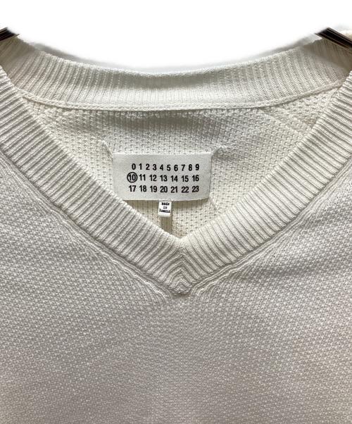 Maison Margiela（メゾンマルジェラ）Maison Margiela (メゾンマルジェラ) コットンVネックニット ホワイト サイズ:Ｓの古着・服飾アイテム