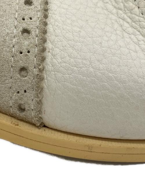 COMME des GARCONS HOMME PLUS（コムデギャルソンオムプリュス）COMME des GARCONS HOMME PLUS (コムデギャルソンオムプリュス) ウィングチップシューズ ホワイト サイズ:25㎝の古着・服飾アイテム